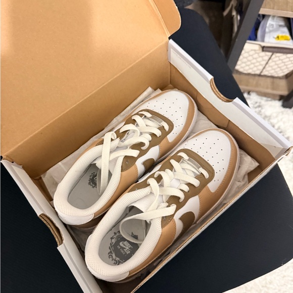 Nike Air Force Ones Women’s Sneakers - Picture 10 of 12